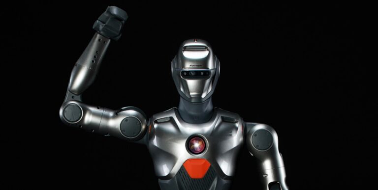 EngineAI дебютировала на выставке CES 2025 с революционными моделями роботов