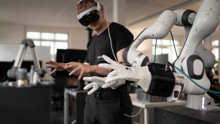 Mimic Robotics представляет «передовые видео-действенные модели» на заводе Audi